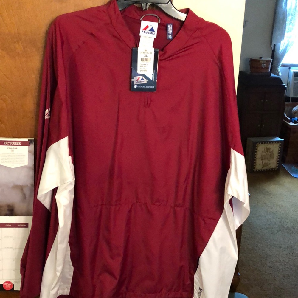 MAJESTIC windbreaker, maroon & white